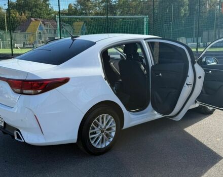Білий Кіа Ріо, об'ємом двигуна 1.59 л та пробігом 62 тис. км за 15500 $, фото 5 на Automoto.ua