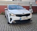 Белый Киа Рио, объемом двигателя 1.59 л и пробегом 70 тыс. км за 13500 $, фото 7 на Automoto.ua