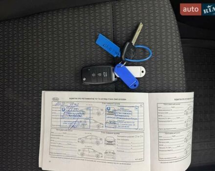 Білий Кіа Ріо, об'ємом двигуна 1.6 л та пробігом 50 тис. км за 15949 $, фото 22 на Automoto.ua