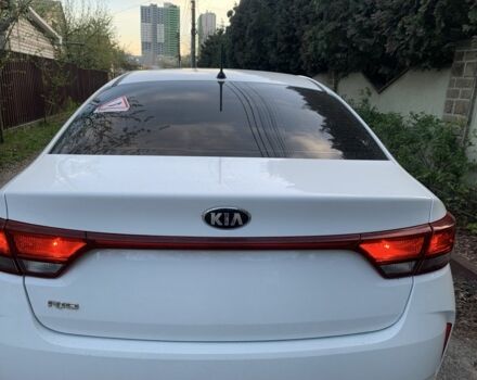 Белый Киа Рио, объемом двигателя 0 л и пробегом 57 тыс. км за 13277 $, фото 2 на Automoto.ua