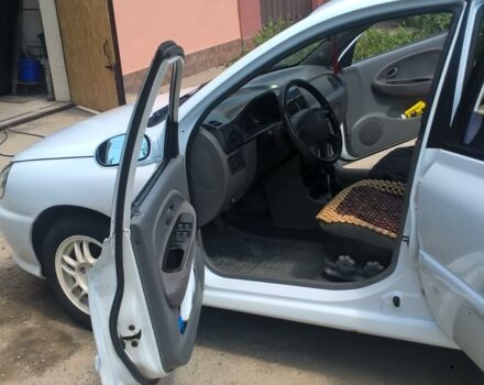 Белый Киа Рио, объемом двигателя 1.5 л и пробегом 180 тыс. км за 4700 $, фото 23 на Automoto.ua