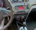 Белый Киа Рио, объемом двигателя 1.4 л и пробегом 180 тыс. км за 7600 $, фото 5 на Automoto.ua