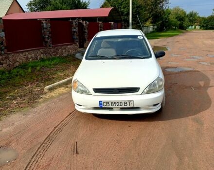 Белый Киа Рио, объемом двигателя 1.5 л и пробегом 300 тыс. км за 2800 $, фото 1 на Automoto.ua