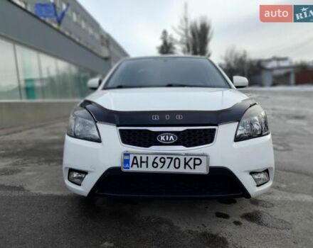 Белый Киа Рио, объемом двигателя 1.4 л и пробегом 91 тыс. км за 5800 $, фото 1 на Automoto.ua