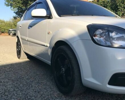 Білий Кіа Ріо, об'ємом двигуна 1.5 л та пробігом 157 тис. км за 7500 $, фото 1 на Automoto.ua