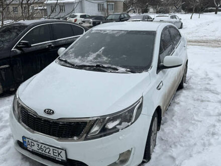 Белый Киа Рио, объемом двигателя 1.4 л и пробегом 136 тыс. км за 8000 $, фото 1 на Automoto.ua