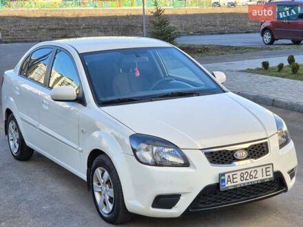 Киа Рио 2011 в Виннице на Automoto.ua Белый Киа Рио, объемом двигателя 1.4 л и пробегом 128 тыс. км за 5000 $, фото 1 на Automoto.ua