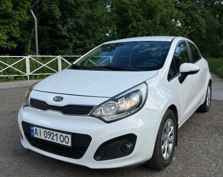 Белый Киа Рио, объемом двигателя 1.1 л и пробегом 212 тыс. км за 5800 $, фото 1 на Automoto.ua