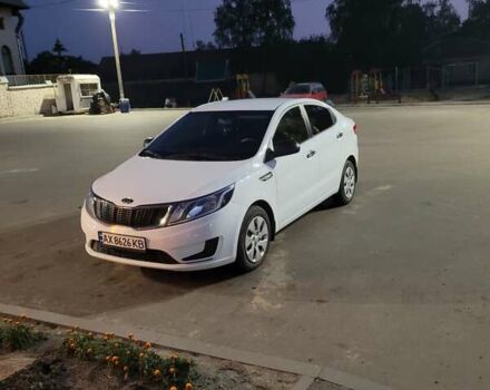 Белый Киа Рио, объемом двигателя 1.4 л и пробегом 135 тыс. км за 7000 $, фото 1 на Automoto.ua