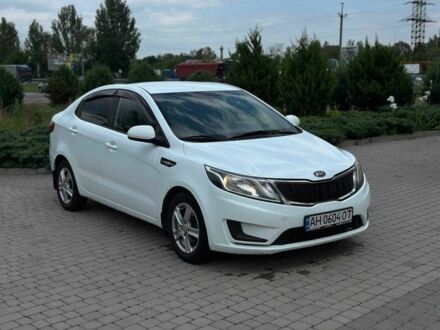 Белый Киа Рио, объемом двигателя 1.4 л и пробегом 217 тыс. км за 5967 $, фото 1 на Automoto.ua