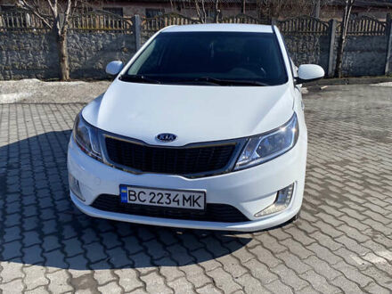 Белый Киа Рио, объемом двигателя 1.4 л и пробегом 101 тыс. км за 7000 $, фото 1 на Automoto.ua