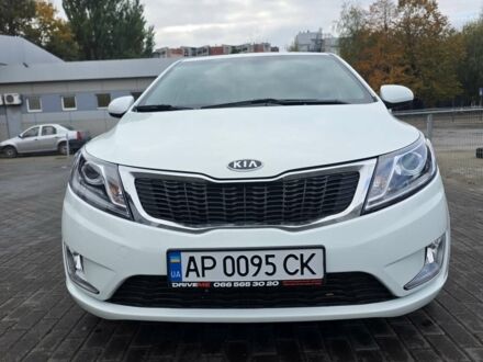 Белый Киа Рио, объемом двигателя 1.4 л и пробегом 288 тыс. км за 6500 $, фото 1 на Automoto.ua