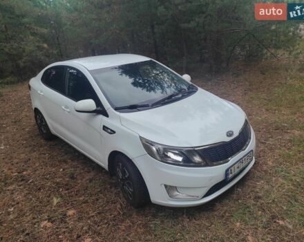 Белый Киа Рио, объемом двигателя 1.4 л и пробегом 253 тыс. км за 7050 $, фото 1 на Automoto.ua