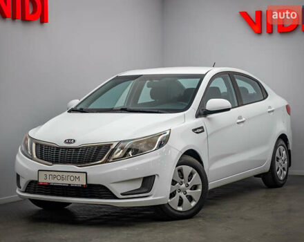 Белый Киа Рио, объемом двигателя 1.4 л и пробегом 120 тыс. км за 7486 $, фото 1 на Automoto.ua