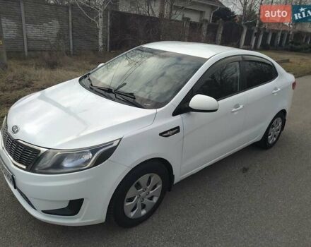 Білий Кіа Ріо, об'ємом двигуна 1.4 л та пробігом 157 тис. км за 6700 $, фото 1 на Automoto.ua