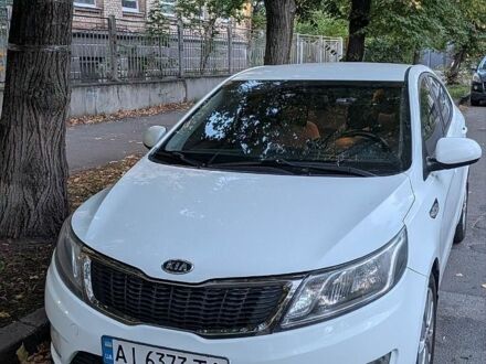 Белый Киа Рио, объемом двигателя 1.6 л и пробегом 160 тыс. км за 8000 $, фото 1 на Automoto.ua