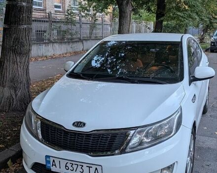 Белый Киа Рио, объемом двигателя 1.6 л и пробегом 160 тыс. км за 8000 $, фото 1 на Automoto.ua
