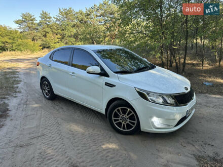 Білий Кіа Ріо, об'ємом двигуна 1.59 л та пробігом 109 тис. км за 9500 $, фото 1 на Automoto.ua