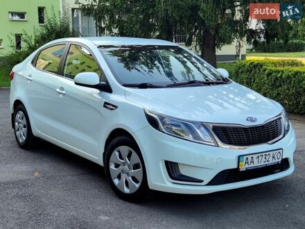 Белый Киа Рио, объемом двигателя 1.4 л и пробегом 143 тыс. км за 9350 $, фото 1 на Automoto.ua