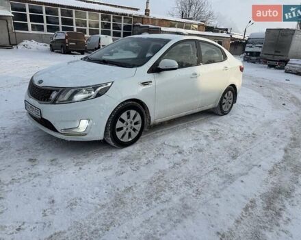 Белый Киа Рио, объемом двигателя 1.6 л и пробегом 196 тыс. км за 7800 $, фото 1 на Automoto.ua