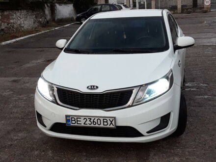 Білий Кіа Ріо, об'ємом двигуна 1.4 л та пробігом 99 тис. км за 9700 $, фото 1 на Automoto.ua