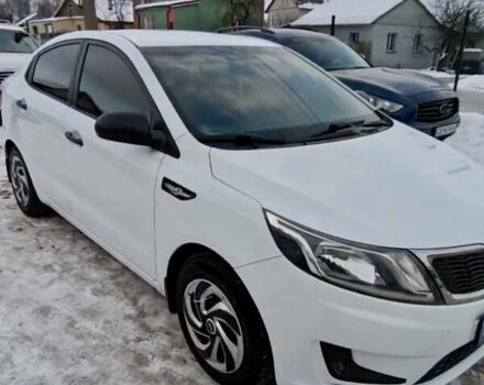 Белый Киа Рио, объемом двигателя 1.4 л и пробегом 120 тыс. км за 6200 $, фото 1 на Automoto.ua
