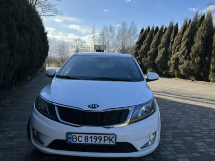 Киа Рио 2012 в Самборе на Automoto.ua Белый Киа Рио, объемом двигателя 1.4 л и пробегом 143 тыс. км за 6500 $, фото 1 на Automoto.ua