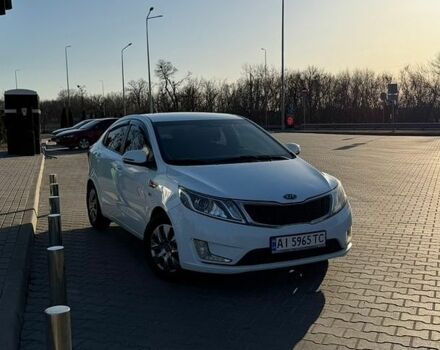 Білий Кіа Ріо, об'ємом двигуна 1.6 л та пробігом 235 тис. км за 7600 $, фото 1 на Automoto.ua