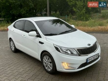 Белый Киа Рио, объемом двигателя 1.59 л и пробегом 163 тыс. км за 6200 $, фото 1 на Automoto.ua