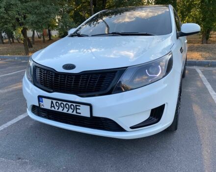 Білий Кіа Ріо, об'ємом двигуна 1.4 л та пробігом 149 тис. км за 9500 $, фото 1 на Automoto.ua