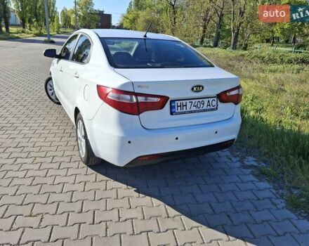 Білий Кіа Ріо, об'ємом двигуна 1.59 л та пробігом 170 тис. км за 6100 $, фото 1 на Automoto.ua