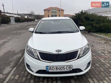 Киа Рио 2012 в Ужгороде на Automoto.ua Белый Киа Рио, объемом двигателя 1.4 л и пробегом 190 тыс. км за 6800 $, фото 1 на Automoto.ua
