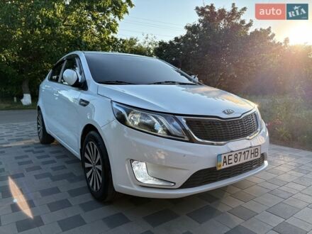Білий Кіа Ріо, об'ємом двигуна 1.4 л та пробігом 173 тис. км за 7000 $, фото 1 на Automoto.ua