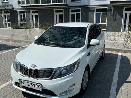 Білий Кіа Ріо, об'ємом двигуна 1.6 л та пробігом 173 тис. км за 7200 $, фото 1 на Automoto.ua
