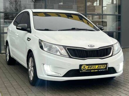 Белый Киа Рио, объемом двигателя 1.6 л и пробегом 150 тыс. км за 7100 $, фото 1 на Automoto.ua