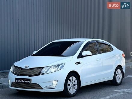 Білий Кіа Ріо, об'ємом двигуна 1.6 л та пробігом 135 тис. км за 9199 $, фото 1 на Automoto.ua