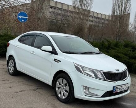 Белый Киа Рио, объемом двигателя 1.4 л и пробегом 140 тыс. км за 7800 $, фото 1 на Automoto.ua