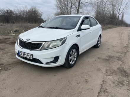 Белый Киа Рио, объемом двигателя 1.4 л и пробегом 210 тыс. км за 5500 $, фото 1 на Automoto.ua