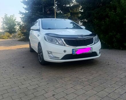 Белый Киа Рио, объемом двигателя 1.4 л и пробегом 180 тыс. км за 8000 $, фото 1 на Automoto.ua