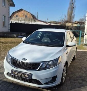 Белый Киа Рио, объемом двигателя 1.4 л и пробегом 212 тыс. км за 7300 $, фото 1 на Automoto.ua