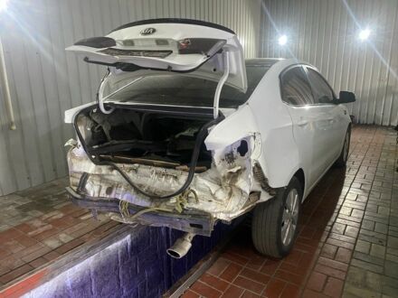 Киа Рио 2013 в Николаеве на Automoto.ua Белый Киа Рио, объемом двигателя 1.6 л и пробегом 290 тыс. км за 4500 $, фото 1 на Automoto.ua