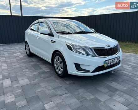 Белый Киа Рио, объемом двигателя 1.4 л и пробегом 157 тыс. км за 6800 $, фото 1 на Automoto.ua