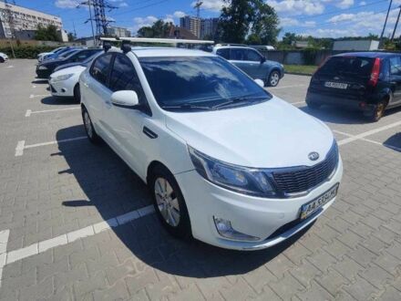 Белый Киа Рио, объемом двигателя 1.6 л и пробегом 131 тыс. км за 7404 $, фото 1 на Automoto.ua