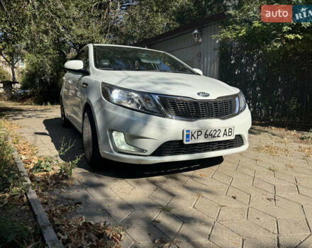 Білий Кіа Ріо, об'ємом двигуна 1.4 л та пробігом 84 тис. км за 9200 $, фото 1 на Automoto.ua