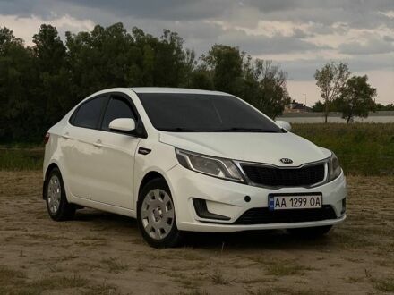 Білий Кіа Ріо, об'ємом двигуна 1.4 л та пробігом 258 тис. км за 6200 $, фото 1 на Automoto.ua