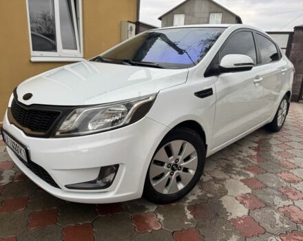 Белый Киа Рио, объемом двигателя 1.6 л и пробегом 173 тыс. км за 7800 $, фото 1 на Automoto.ua