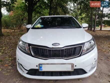 Білий Кіа Ріо, об'ємом двигуна 1.59 л та пробігом 172 тис. км за 9000 $, фото 1 на Automoto.ua