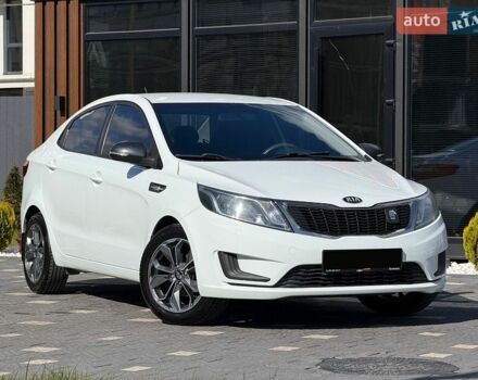 Белый Киа Рио, объемом двигателя 1.4 л и пробегом 274 тыс. км за 6500 $, фото 1 на Automoto.ua