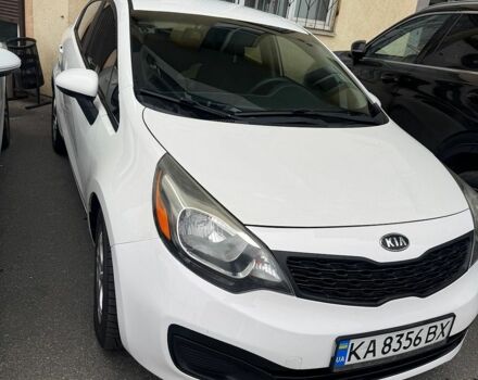 Белый Киа Рио, объемом двигателя 1.59 л и пробегом 190 тыс. км за 7500 $, фото 1 на Automoto.ua