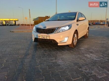 Белый Киа Рио, объемом двигателя 1.4 л и пробегом 160 тыс. км за 8500 $, фото 1 на Automoto.ua